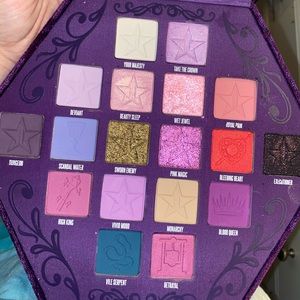 Jeffree star blood lust palette